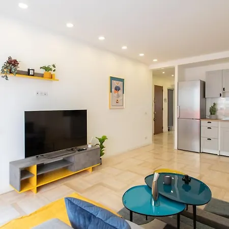 Apartment L38 Hobeika Fleur 7min Walk To Beach,free Park,balc&ac