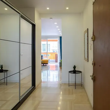 L38 Hobeika Fleur 7min Walk To Beach,free Park,balc&ac Apartment