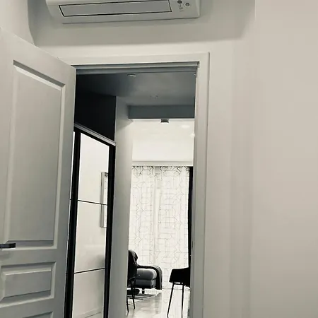 Apartment L38 Hobeika Fleur 7min Walk To Beach,free Park,balc&ac